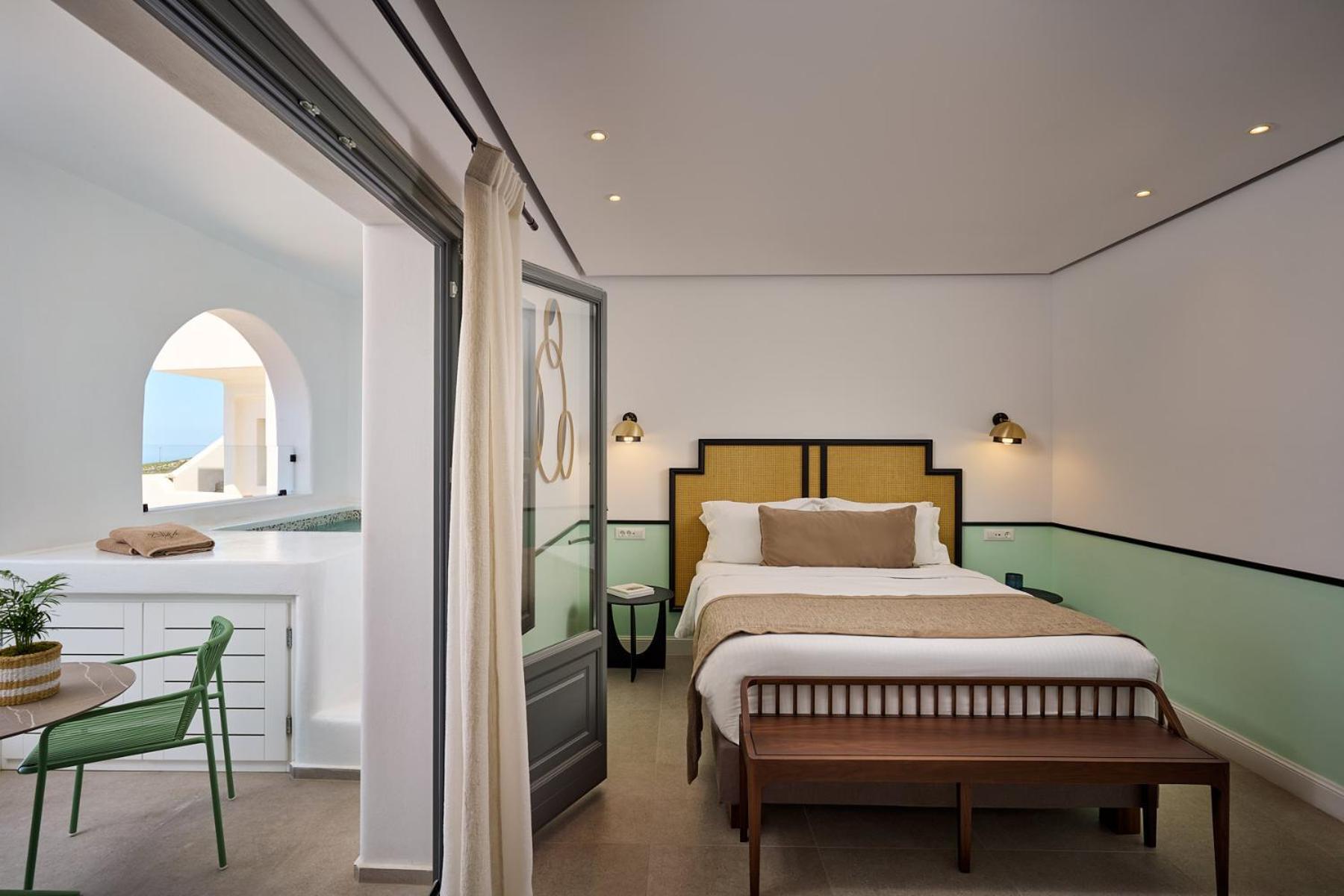 Alleys All-Suite Hotel & Spa Pyrgos Kallistis Room photo